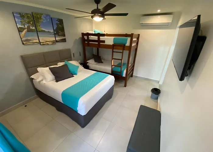 Hotel Naoz