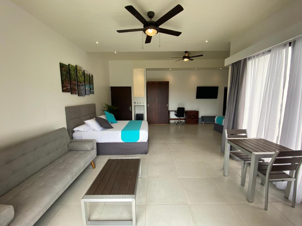 Naoz Hotel